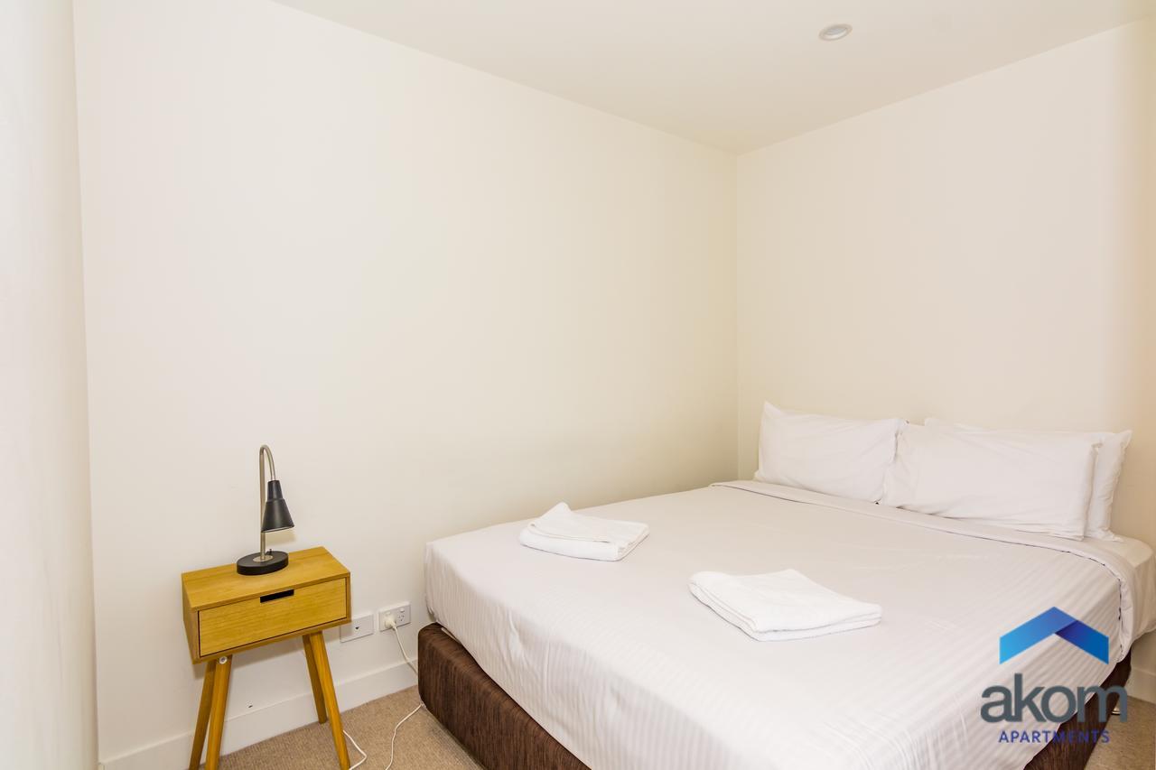 Akom Melbourne Aparthotel Екстериор снимка
