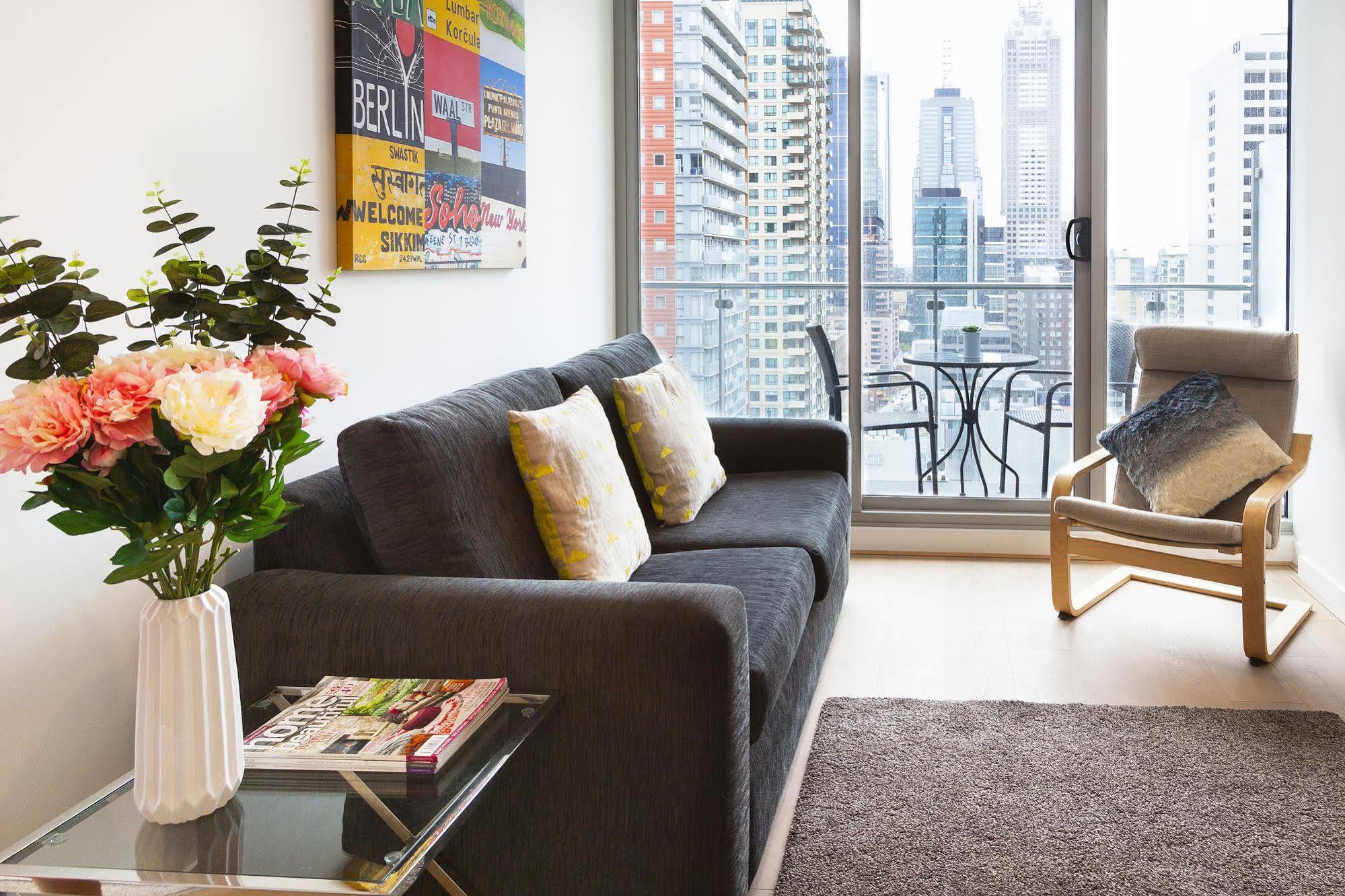 Akom Melbourne Aparthotel Екстериор снимка
