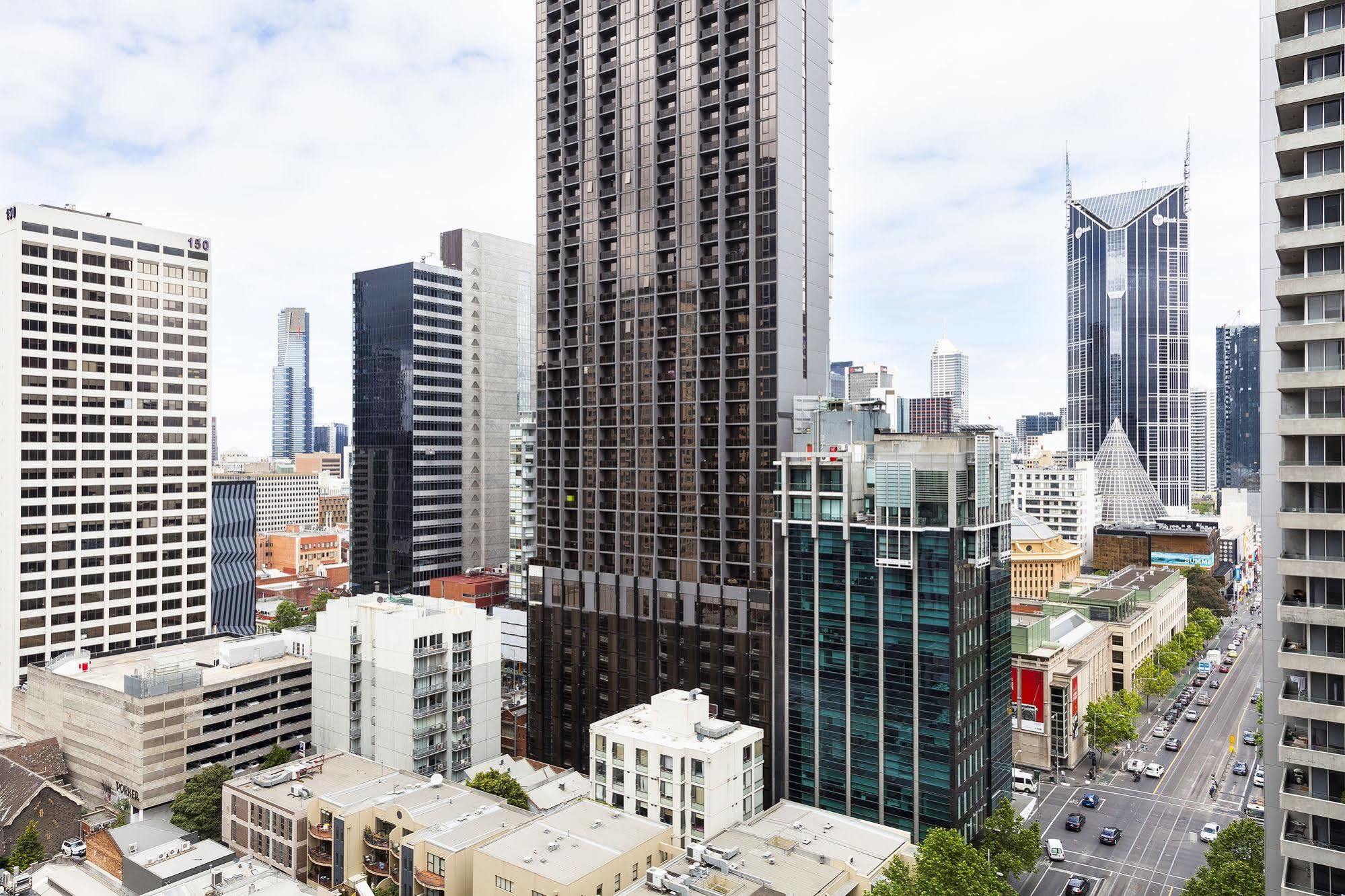 Akom Melbourne Aparthotel Екстериор снимка